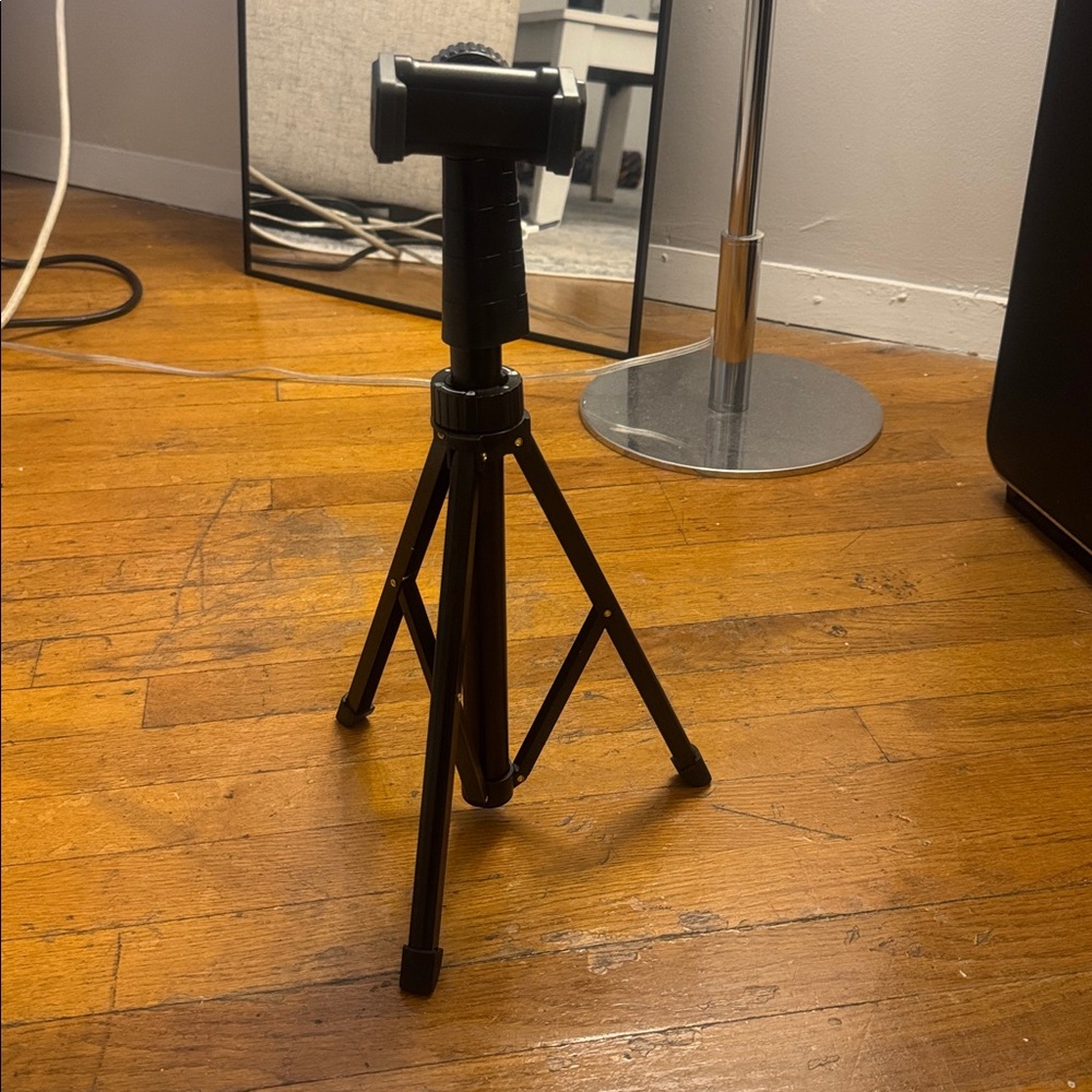 Black Tripod Stand